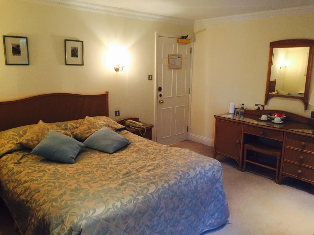 Sharnbrook Millhouse Hotel And Riverside Restaurant المظهر الخارجي الصورة
