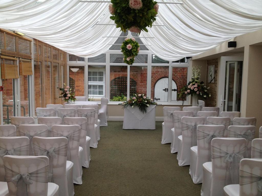 Sharnbrook Millhouse Hotel And Riverside Restaurant المظهر الخارجي الصورة