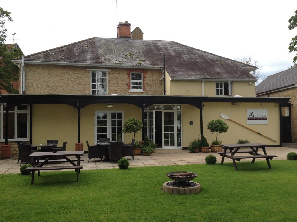 Sharnbrook Millhouse Hotel And Riverside Restaurant المظهر الخارجي الصورة